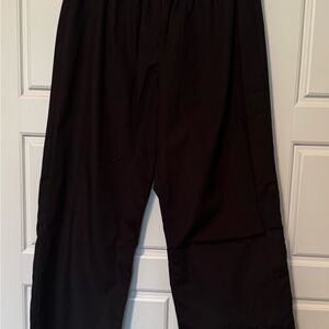 NWT Ubane Woman’s Medical Scrub Pants